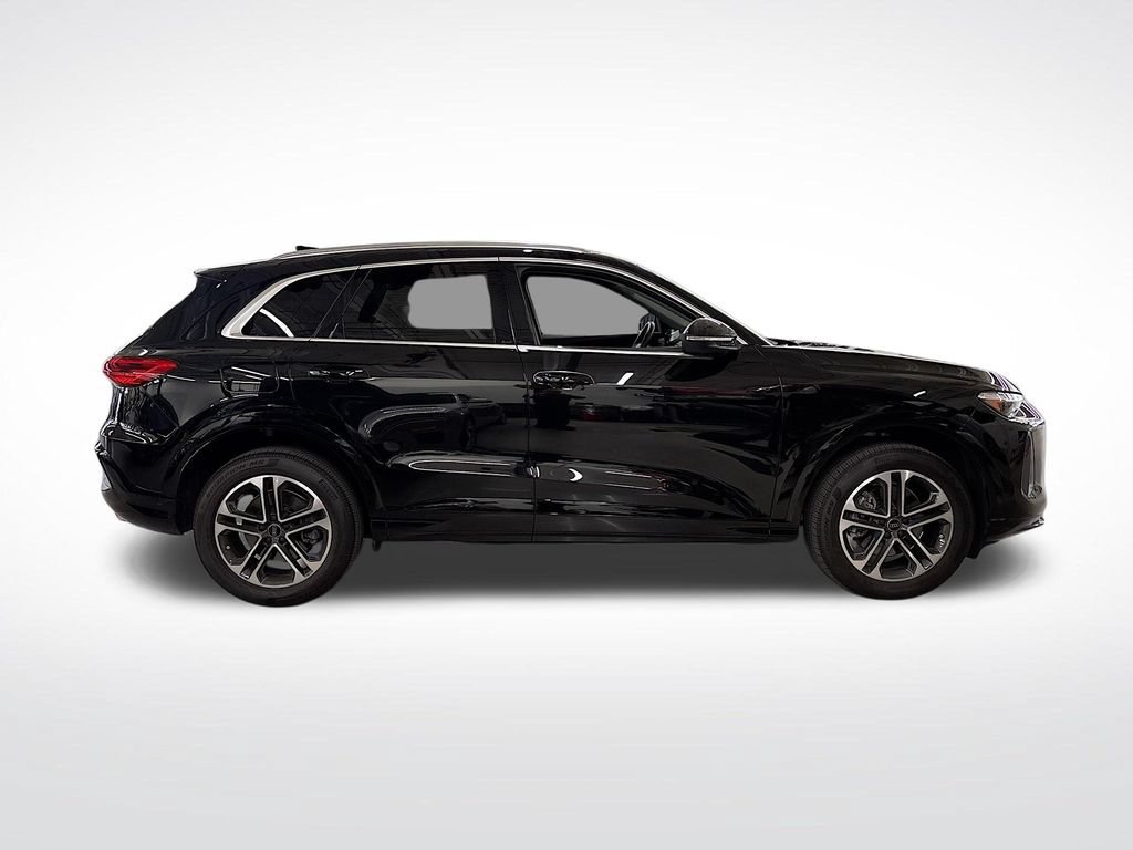 Certified 2025 Audi Q5 Premium Plus w/ Premium Plus AWD/4WD image 6