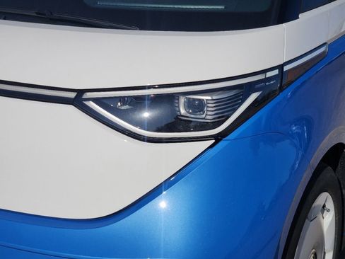 New 2025 Volkswagen ID. Buzz 1st Edition image 6