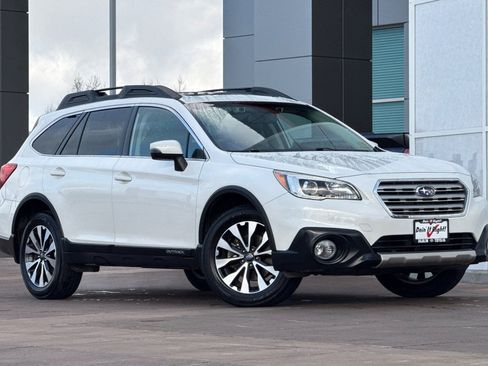 Used 2016 Subaru Outback 2.5i Limited image 2