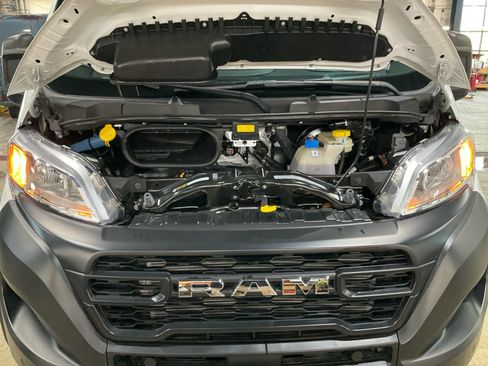 Used 2025 RAM ProMaster 2500 w/ Safety Group FWD image 34