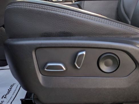 Used 2022 GMC Yukon Denali AWD/4WD image 14