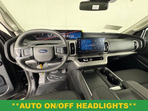 New 2026 Ford Expedition Active RWD image 8