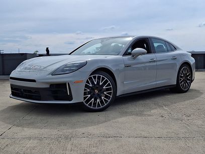 New 2026 Porsche Panamera 4