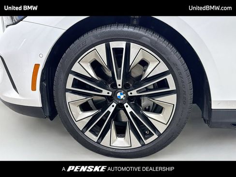 Used 2026 BMW 540i xDrive AWD/4WD image 2