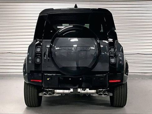 New 2026 Land Rover Defender 90 V8 AWD/4WD image 5