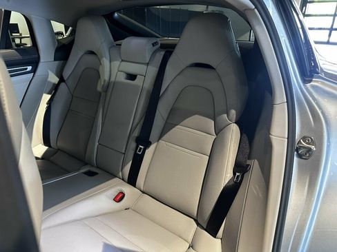 Used 2023 Porsche Panamera image 27