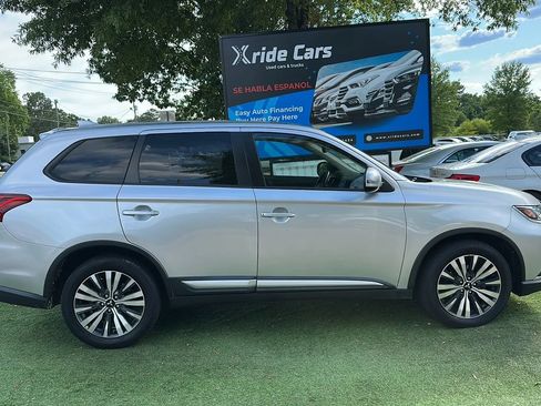 Used 2020 Mitsubishi Outlander SE FWD image 8