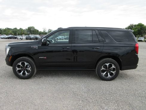 New 2026 GMC Yukon AT4 w/ AT4 Premium Plus Package AWD/4WD image 7