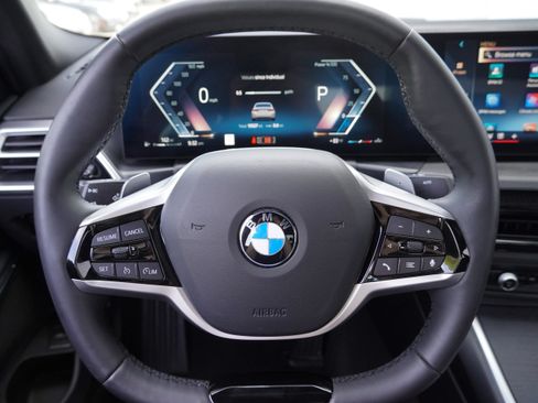 Used 2025 BMW 330i Sedan RWD image 17