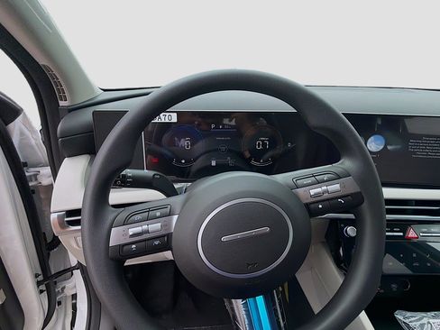 New 2026 Hyundai Tucson SEL FWD image 9