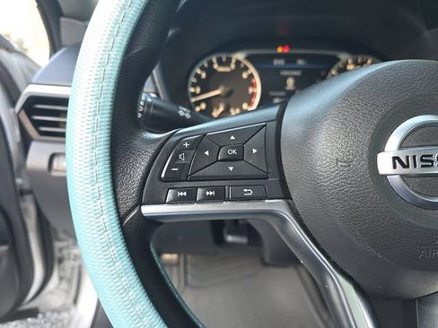 Used 2020 Nissan Altima 2.5 S FWD image 15