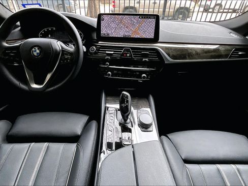 Used 2021 BMW 540i w/ Convenience Package RWD image 15