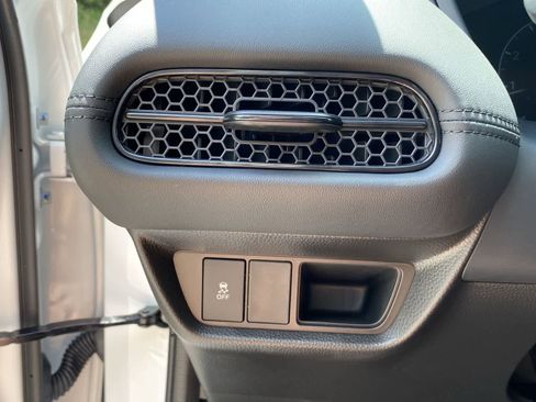 New 2026 Honda HR-V LX image 22