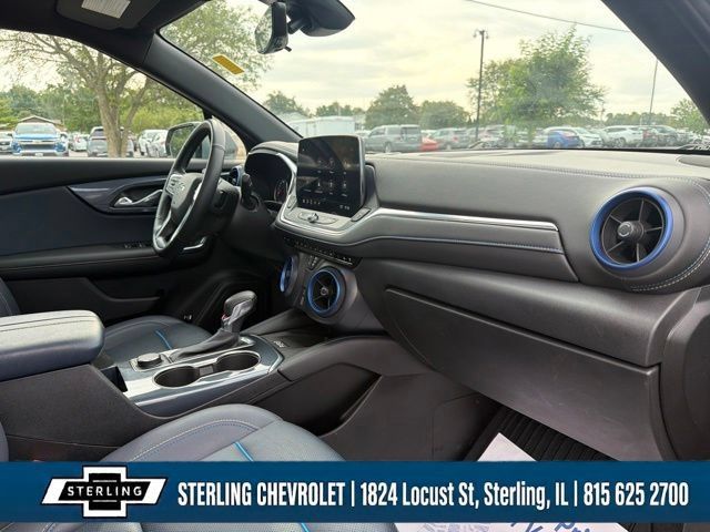 Used 2023 Chevrolet Blazer RS w/ Driver Confidence II Package AWD/4WD image 11