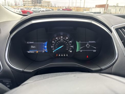 Used 2020 Ford Edge Titanium image 14