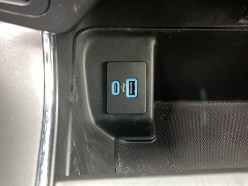 Used 2022 Ford F150 XLT image 20