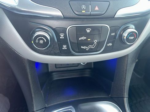 Used 2024 Chevrolet Equinox LS w/ LS Convenience Package image 15