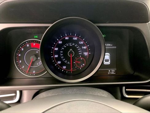 Used 2023 Hyundai Elantra SEL image 20