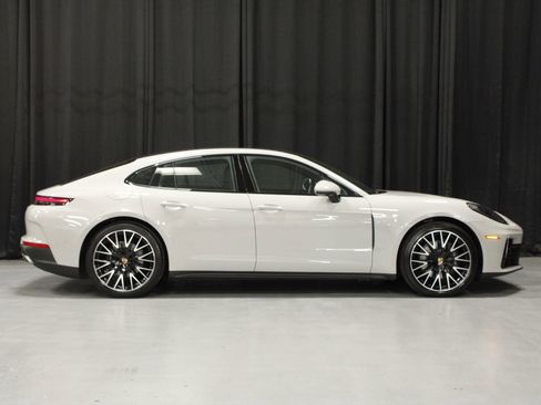 Certified 2025 Porsche Panamera 4 AWD/4WD image 6