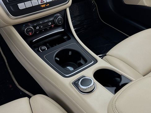 Certified 2019 Mercedes-Benz GLA 250 image 5