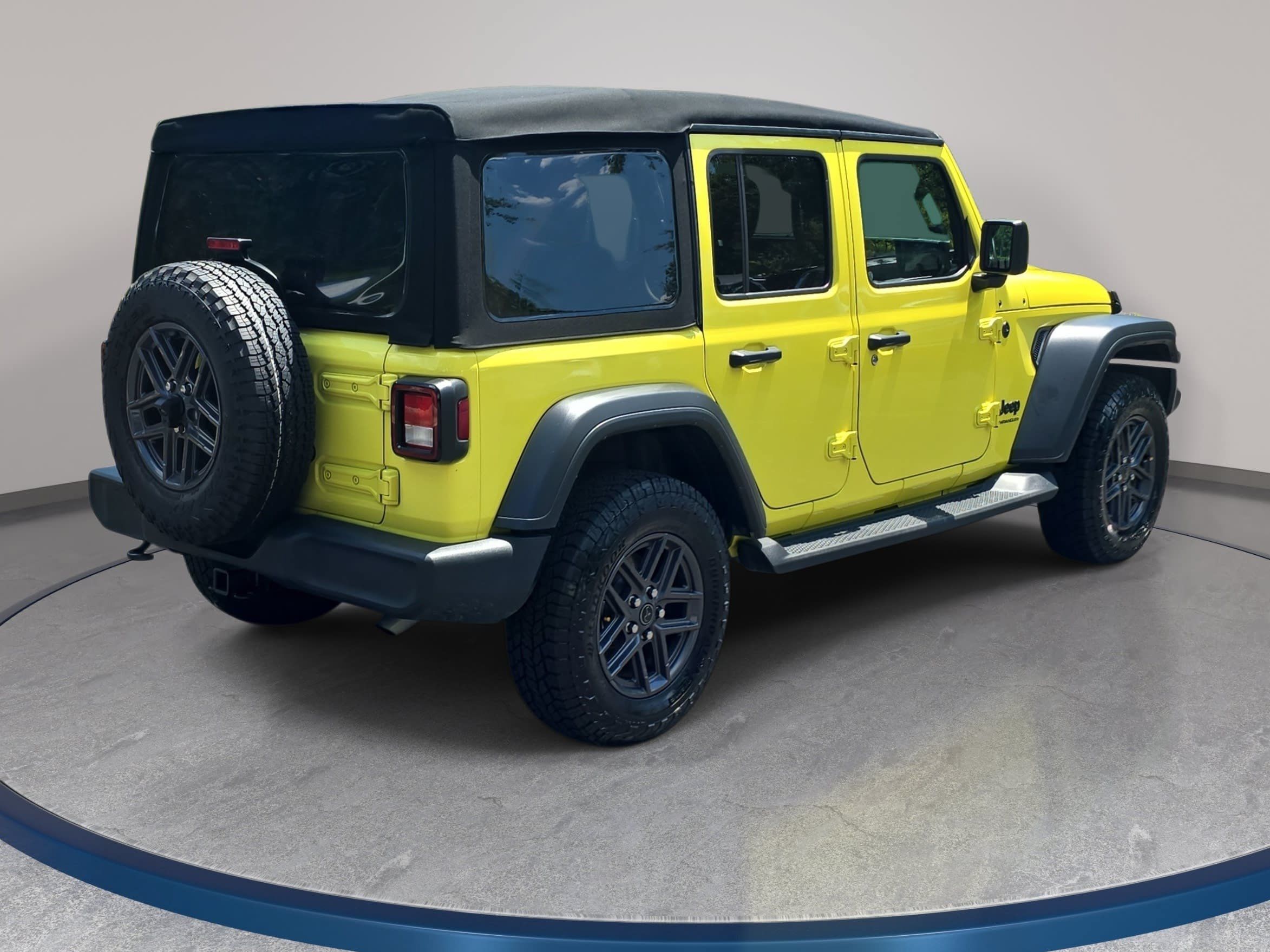Used 2024 Jeep Wrangler Unlimited Sport AWD/4WD image 5