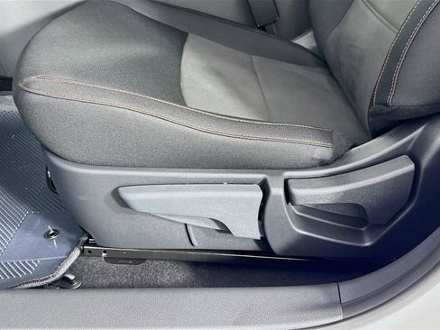 New 2025 Nissan Sentra SR image 19