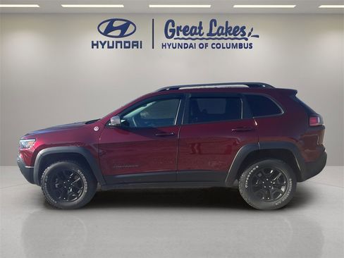 Used 2021 Jeep Cherokee Trailhawk w/ Premium Leather Package image 2