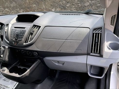 Used 2018 Ford Transit 250 130 Low Roof image 12