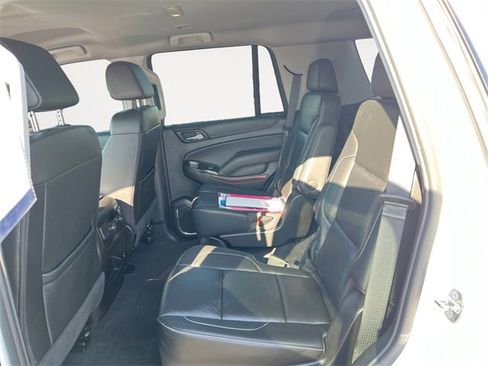 Used 2019 GMC Yukon SLT image 13
