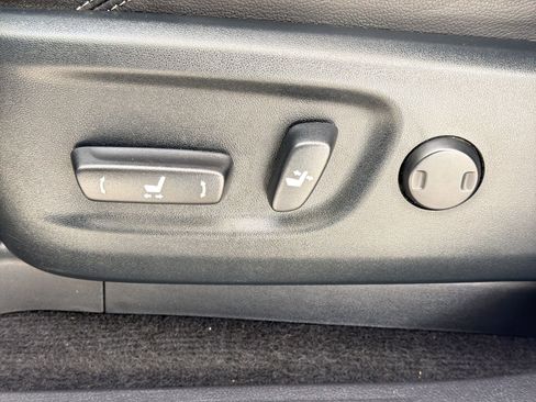 Used 2024 Toyota 4Runner Limited image 14