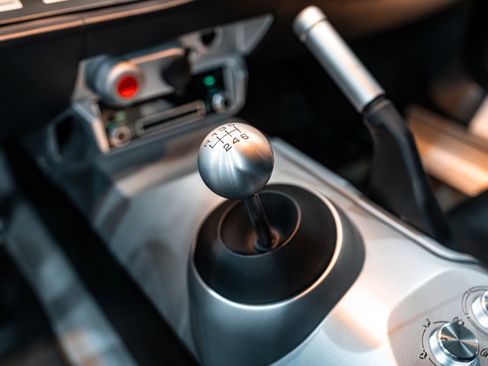 Used 2006 Ford GT image 18