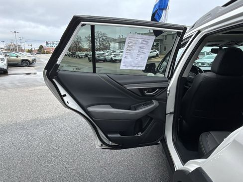 Certified 2024 Subaru Outback Onyx Edition AWD/4WD image 29