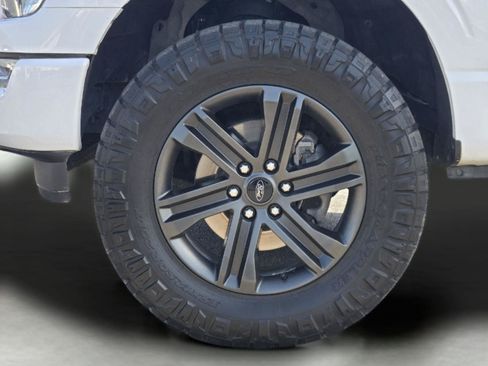 Used 2021 Ford F150 Lariat w/ Equipment Group 502A High AWD/4WD image 11