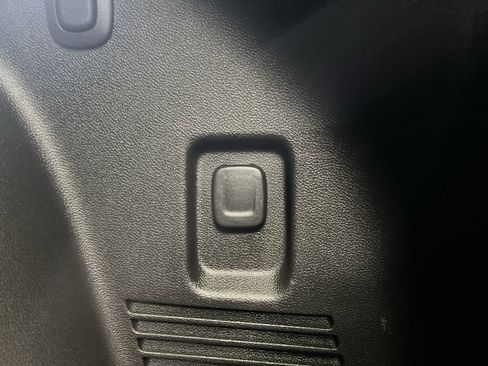 Certified 2022 Chevrolet Blazer Premier image 32