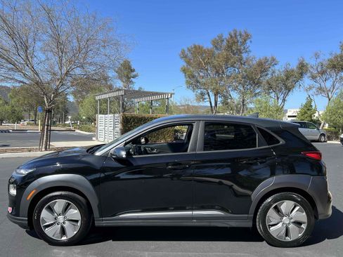 Used 2021 Hyundai Kona SEL w/ Cargo Package FWD image 19