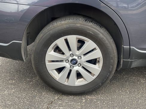 Used 2015 Subaru Outback 2.5i Premium image 10
