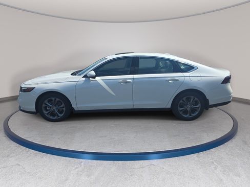 Used 2023 Honda Accord EX image 8