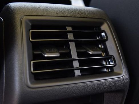 New 2026 Volkswagen Tiguan SE AWD/4WD image 23