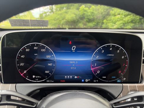 Used 2024 Mercedes-Benz E 350 4MATIC Sedan image 37