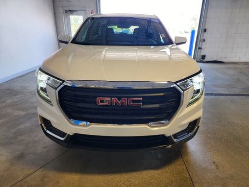 Certified 2024 GMC Terrain SLE AWD/4WD image 7