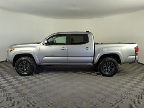 Used 2023 Toyota Tacoma SR5 image 8