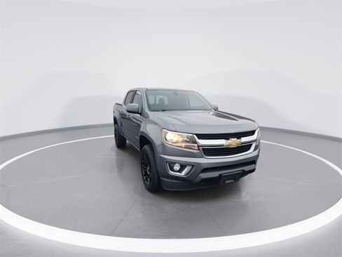 Used 2019 Chevrolet Colorado LT w/ LT Convenience Package image 2