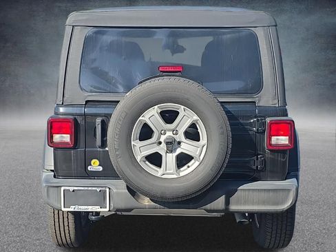 Used 2021 Jeep Wrangler Unlimited Sport AWD/4WD image 6