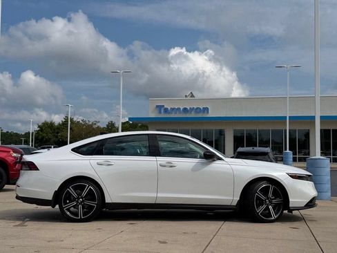 Certified 2026 Honda Accord SE image 4