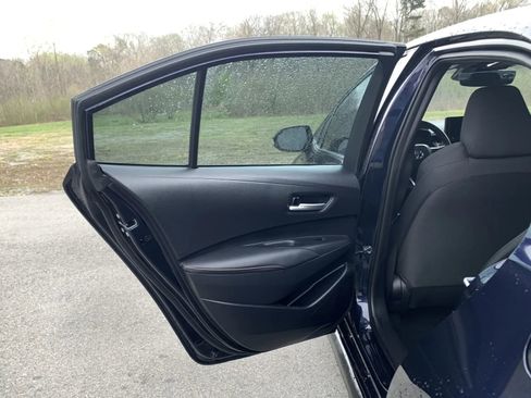 Used 2023 Toyota Corolla SE image 25