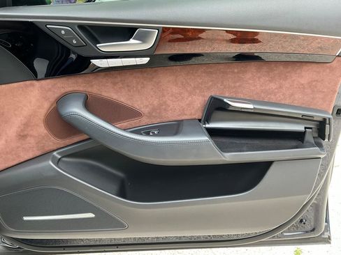 Used 2013 Audi A8 L 3.0T w/ Driver Assistance Pkg image 29