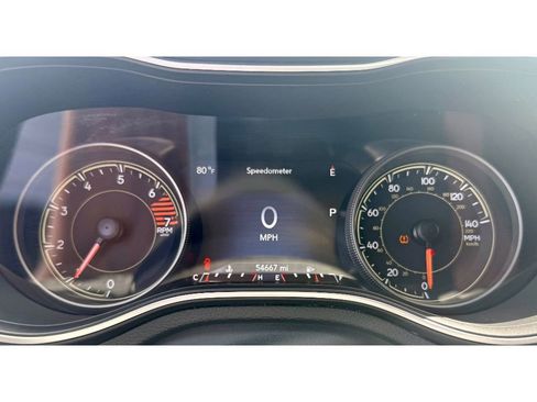 Used 2023 Jeep Cherokee Altitude Lux image 14