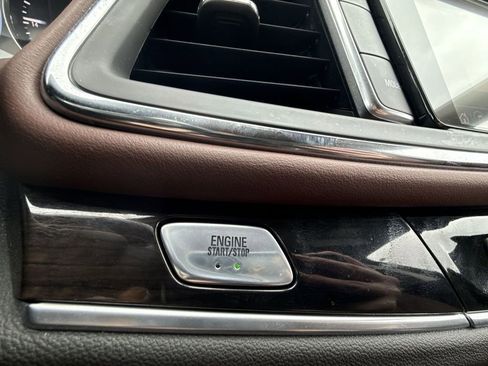 Certified 2021 Buick Enclave Avenir w/ Avenir Technology Package image 23