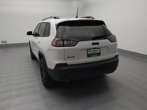 Used 2019 Jeep Cherokee Latitude Plus image 6