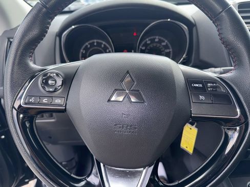 Used 2025 Mitsubishi Outlander Sport AWD image 14